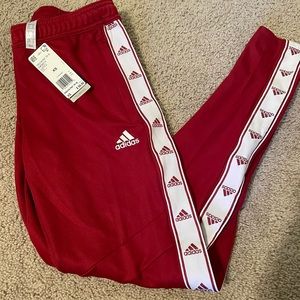 Adidas - Tapered Fit - regular length - beautiful red color
